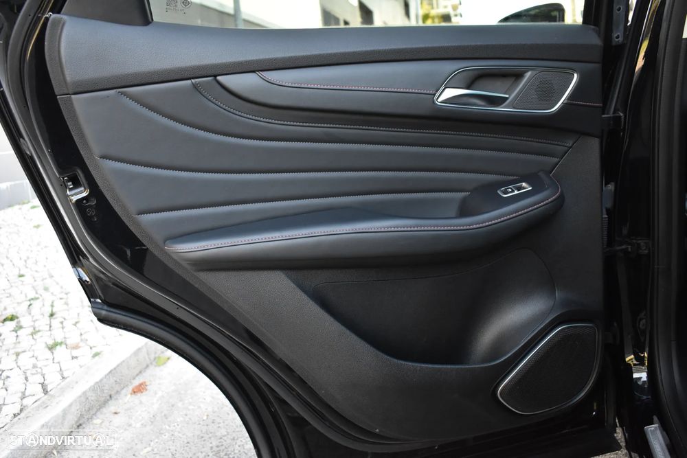 MG EHS 1.5 T-GDI Plug-in Hybrid Luxury - 48