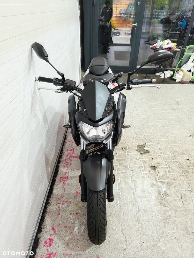 Yamaha MT - 18