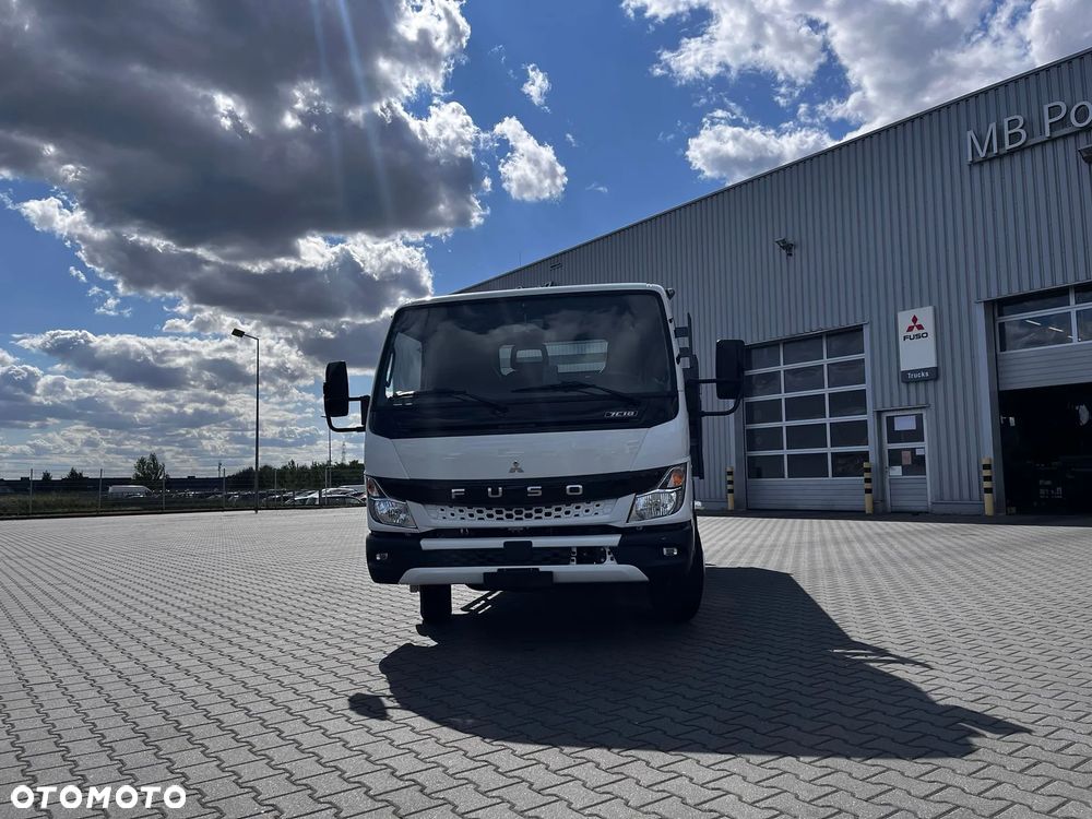 FUSO Canter 7C18