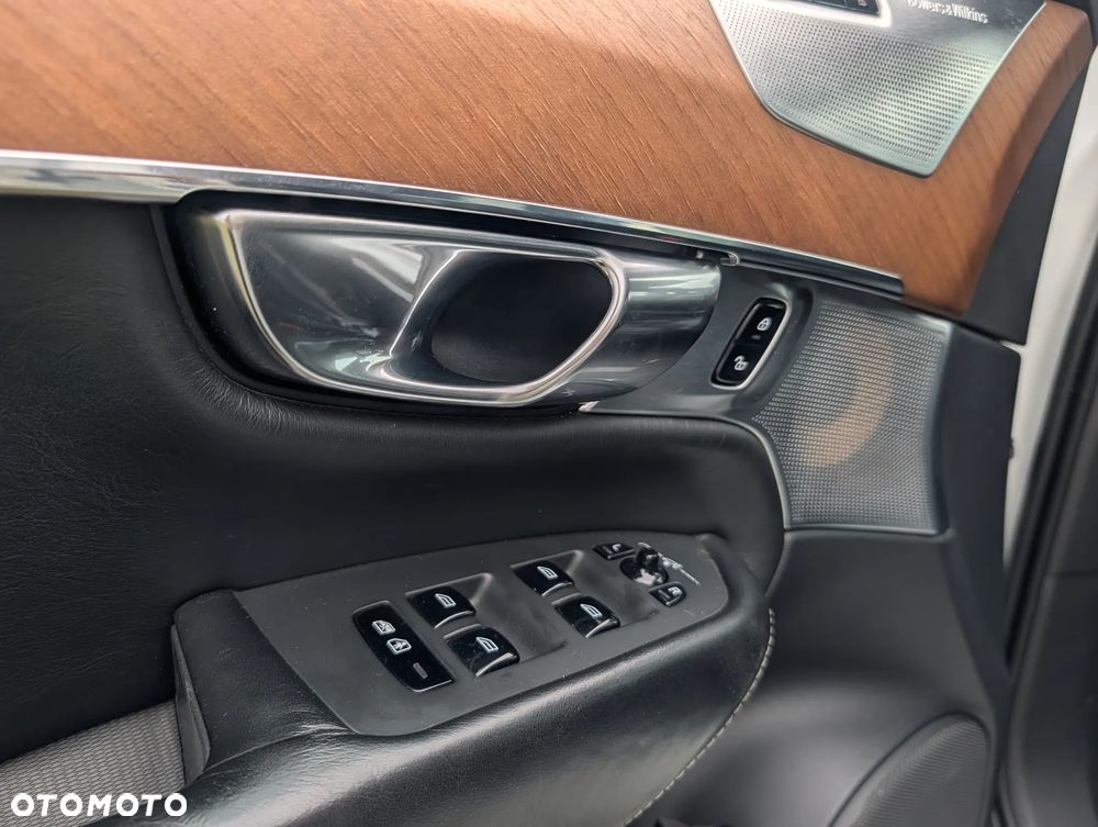Volvo XC 90 D5 SCR AWD Inscription - 10
