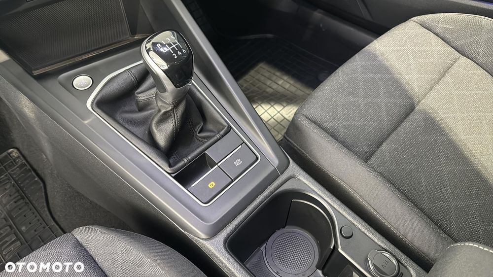 Volkswagen Golf VIII 2.0 TDI Life - 15