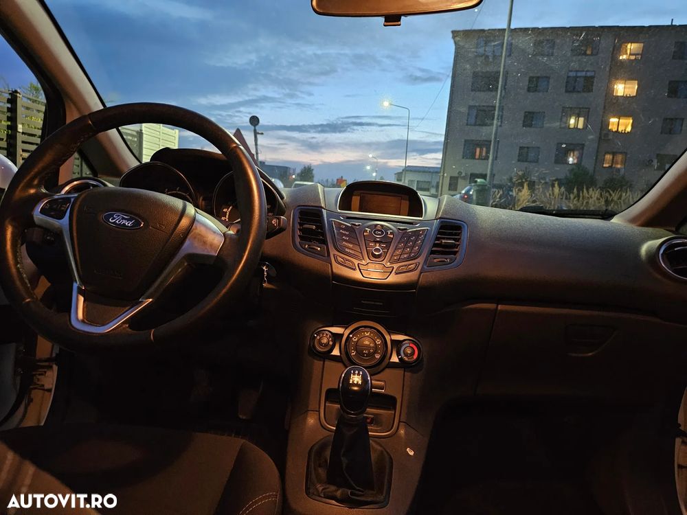 Ford Fiesta 1.0 EcoBoost Titanium - 5