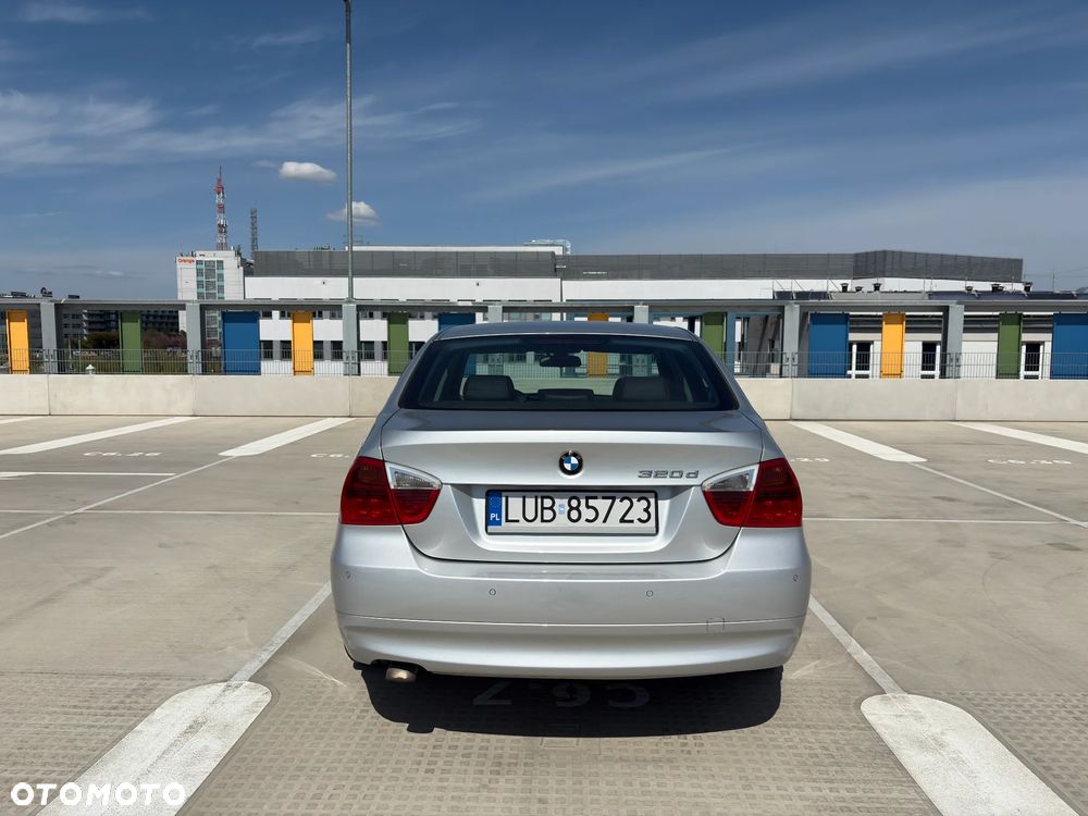 BMW Seria 3 320d - 10
