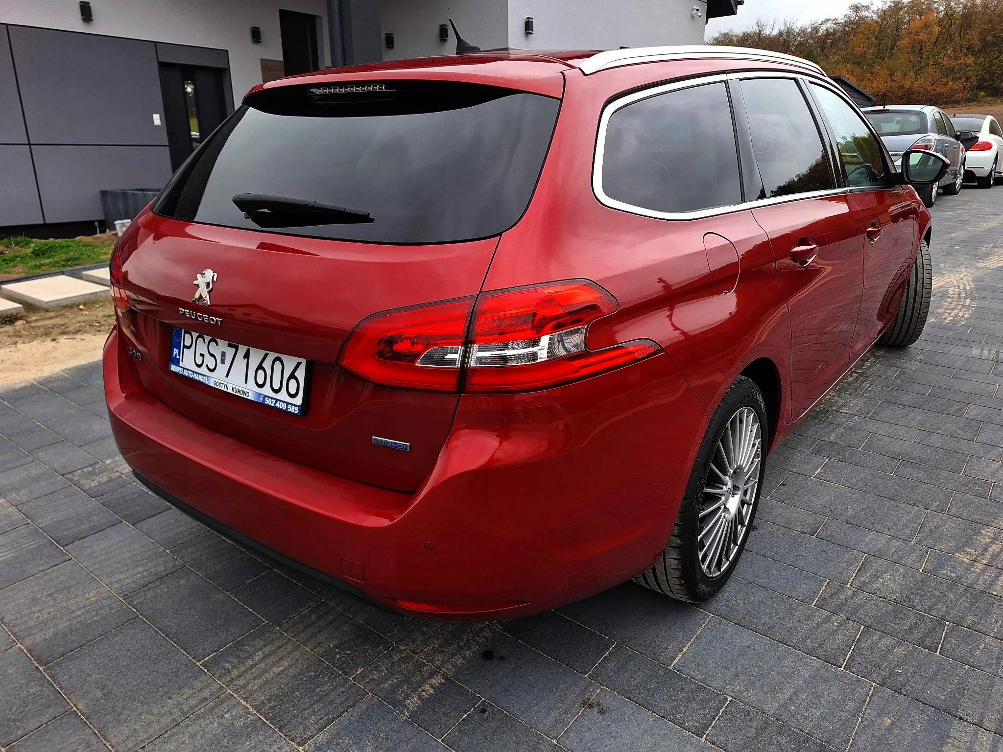 Peugeot 308 - 8