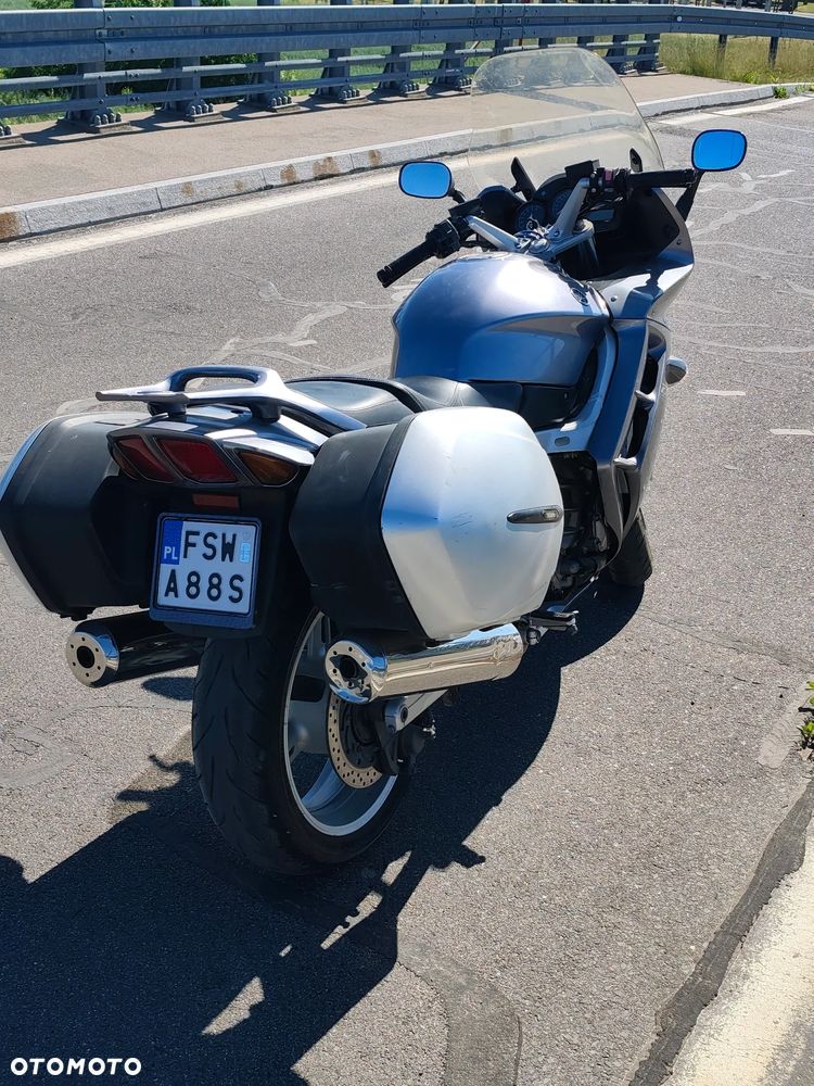 Yamaha FJR - 4