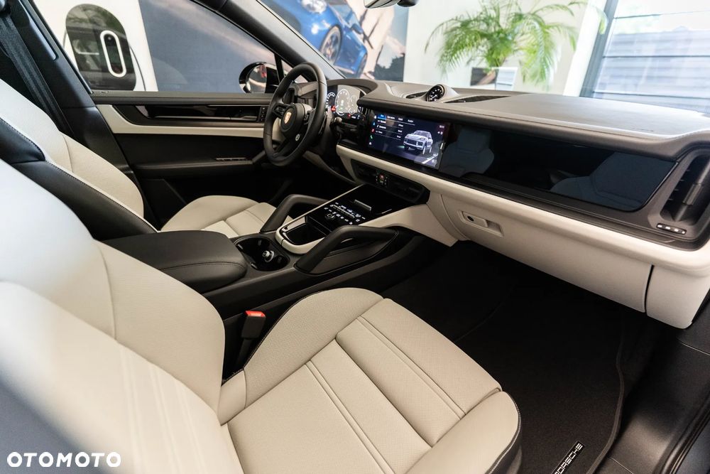 Porsche Cayenne E-Hybrid PHEV Black Edition - 15