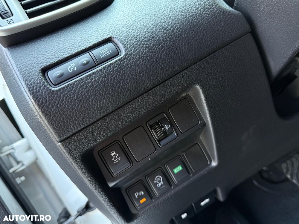 Nissan Qashqai - 24
