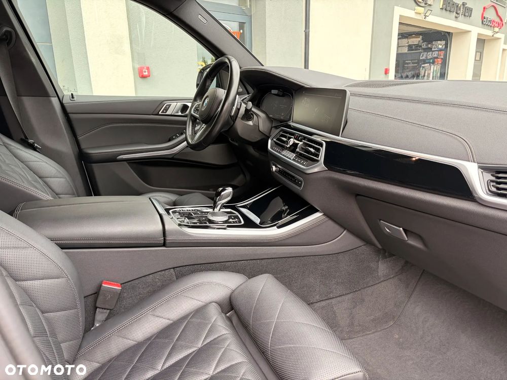 BMW X5 xDrive30d mHEV - 22