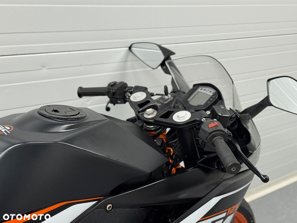 KTM RC 125 - 9
