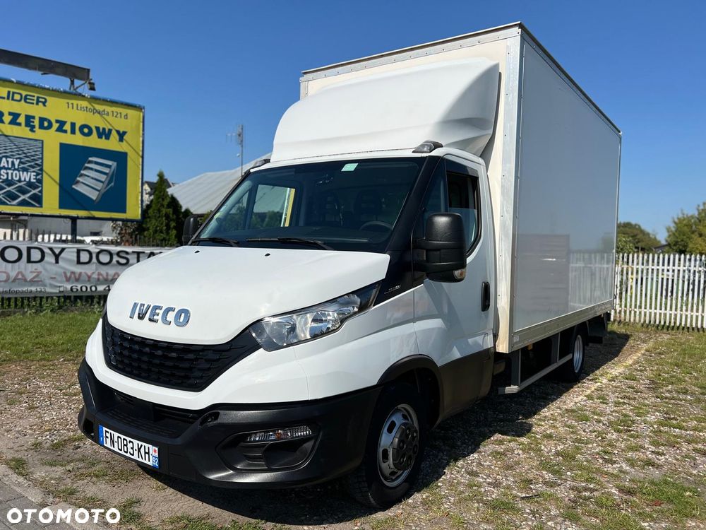 Iveco 35c14 Kontener+Winda