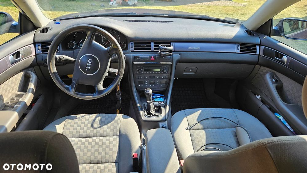 Audi A6 Avant 2.4 quattro - 7
