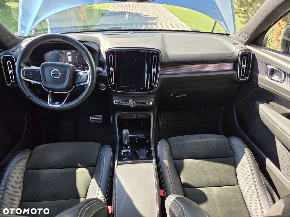 Volvo XC 40 T5 AWD R-Design - 29