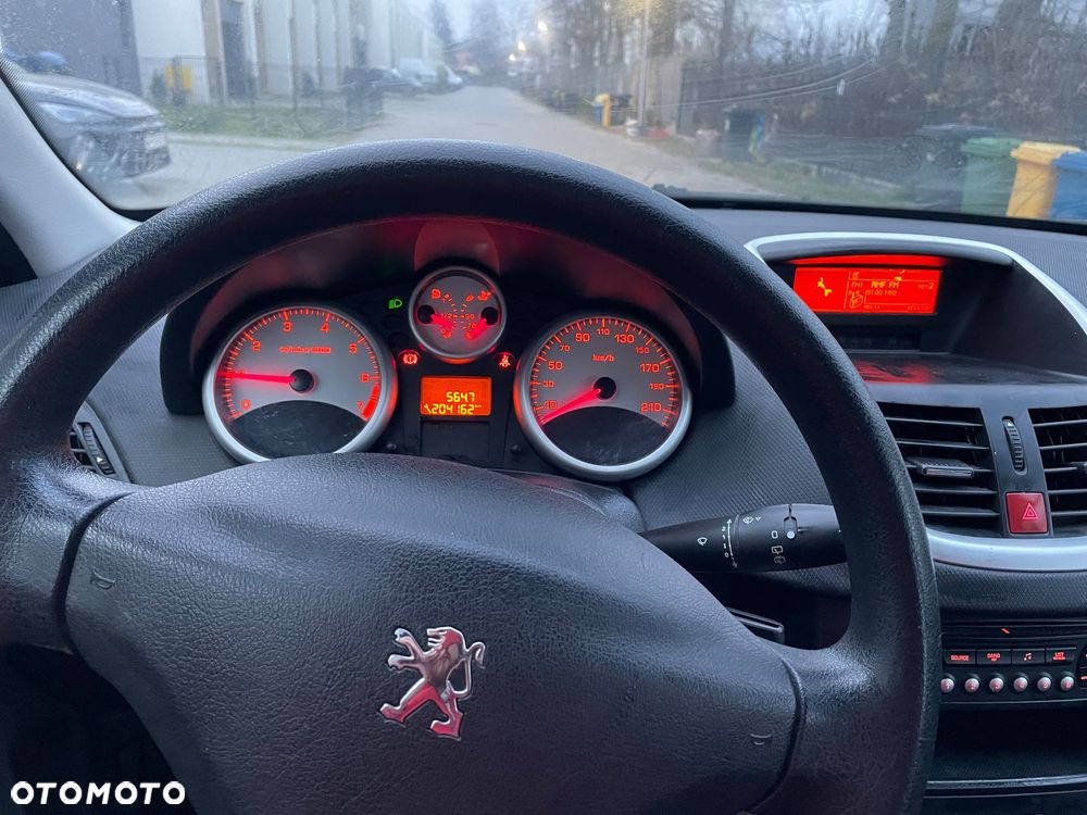 Peugeot 207 - 6