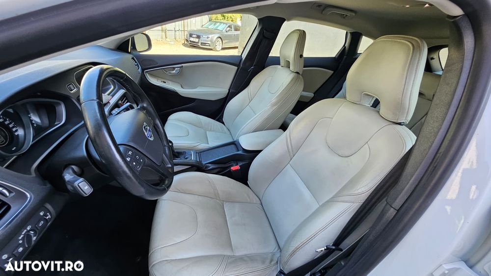 Volvo V40 - 9