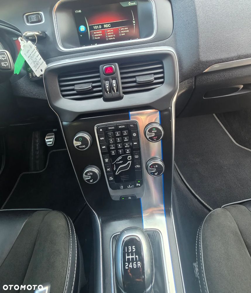 Volvo V40 D2 Drive-E R-Design Momentum - 10