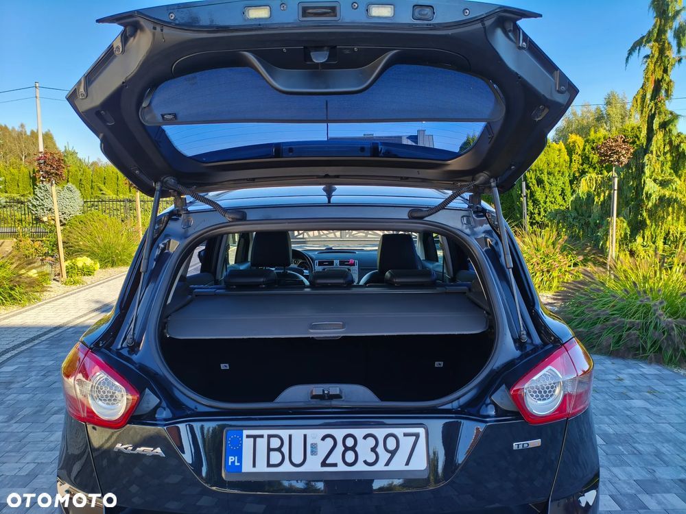 Ford Kuga 2.0 TDCi 2x4 Titanium - 23