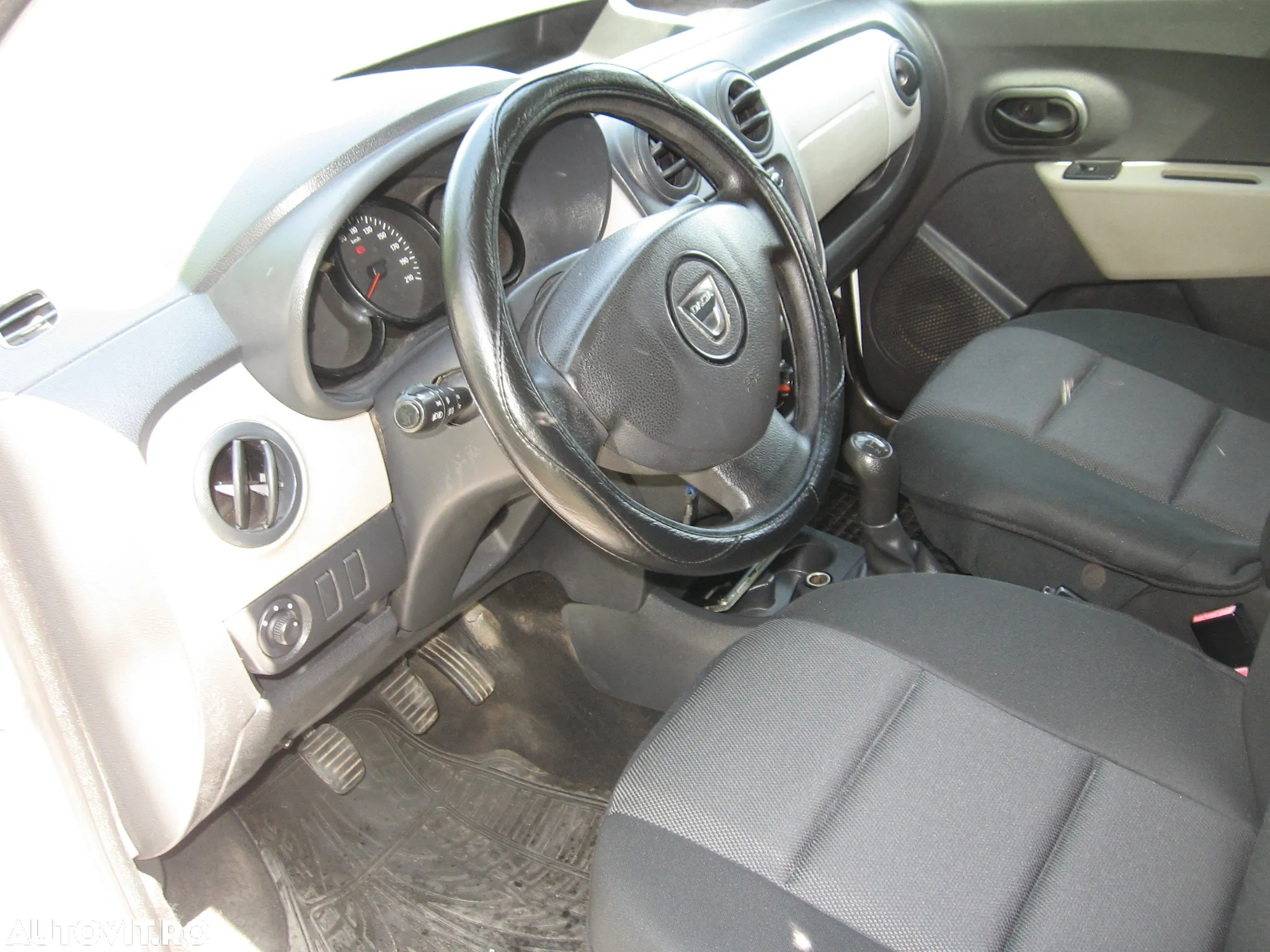Dacia Dokker 1.5 dCi 90 CP Laureate - 7