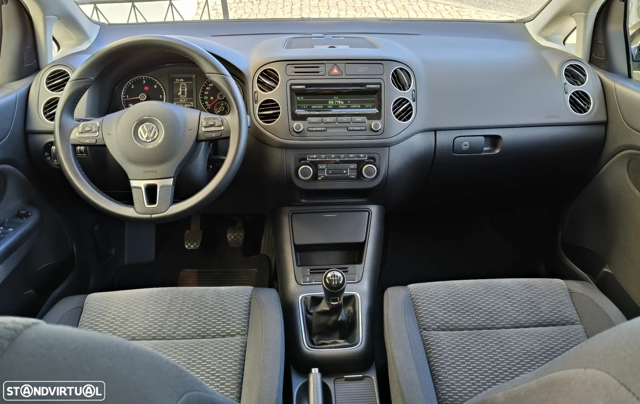 VW Golf Plus 1.6 TDi Style - 24