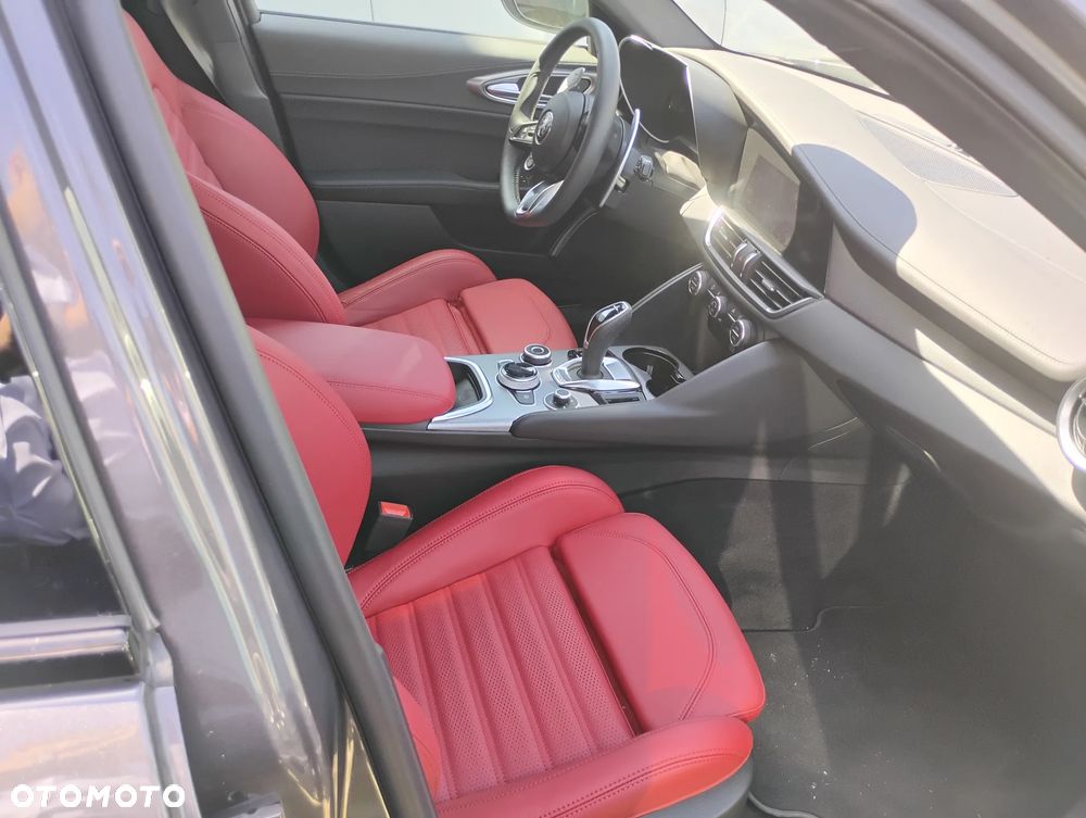 Alfa Romeo Giulia 2.0 Turbo Veloce Q4 - 6
