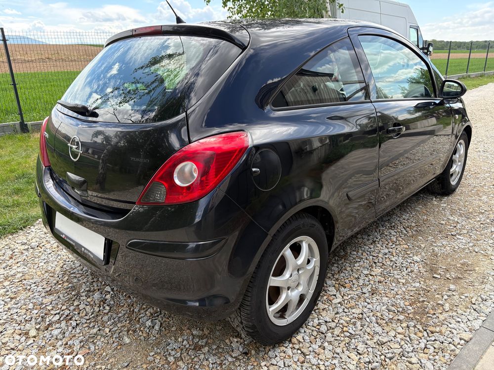 Opel Corsa 1.4 16V Edition - 11