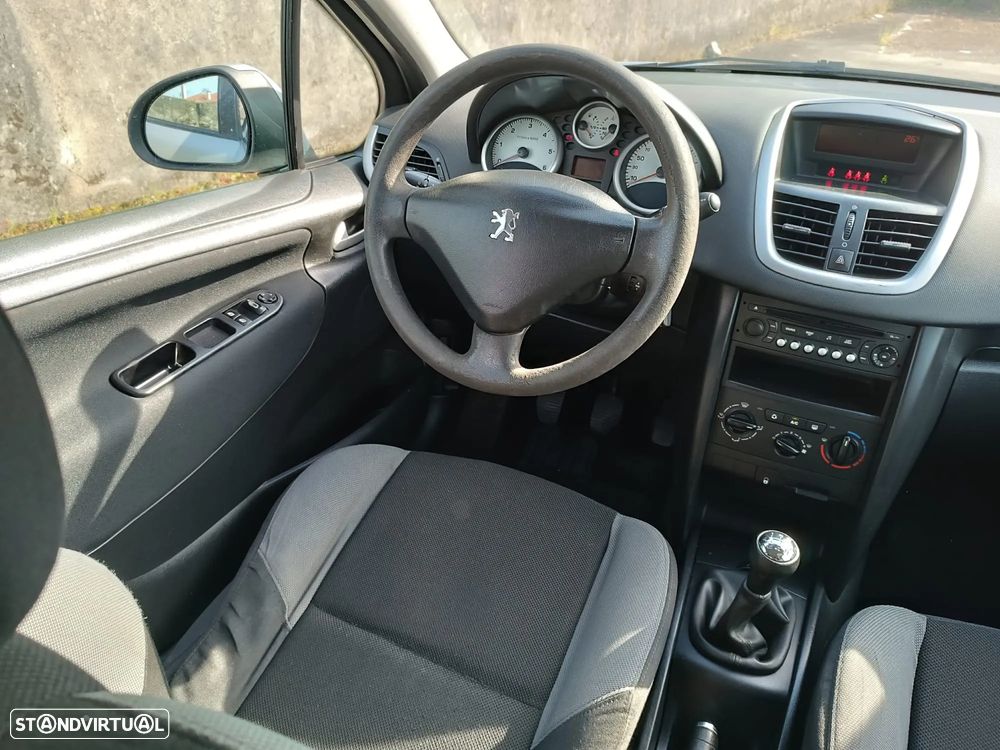 Peugeot 207 1.4 HDi Sport - 14