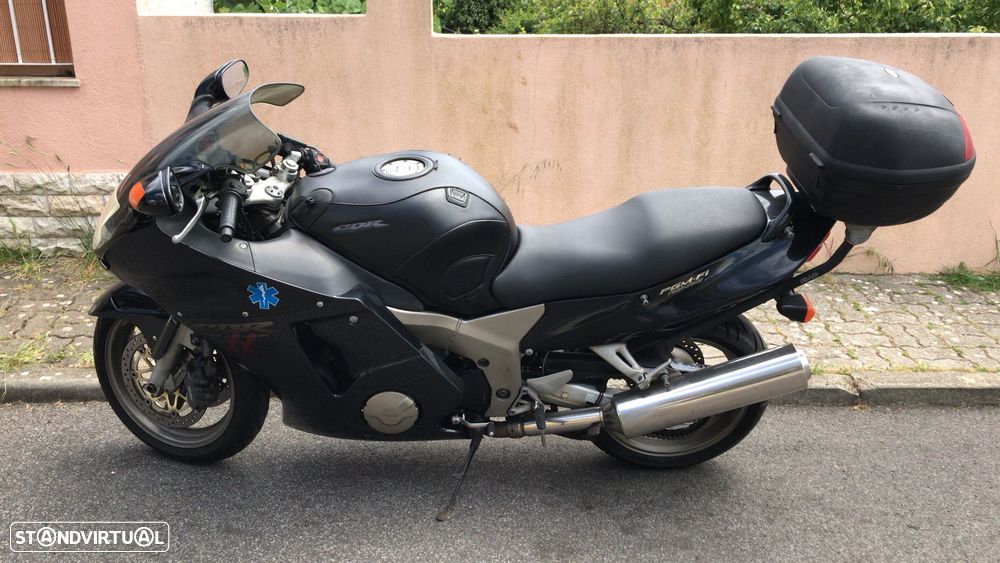 Honda CBR 1100 XX Super Blackbird - 1