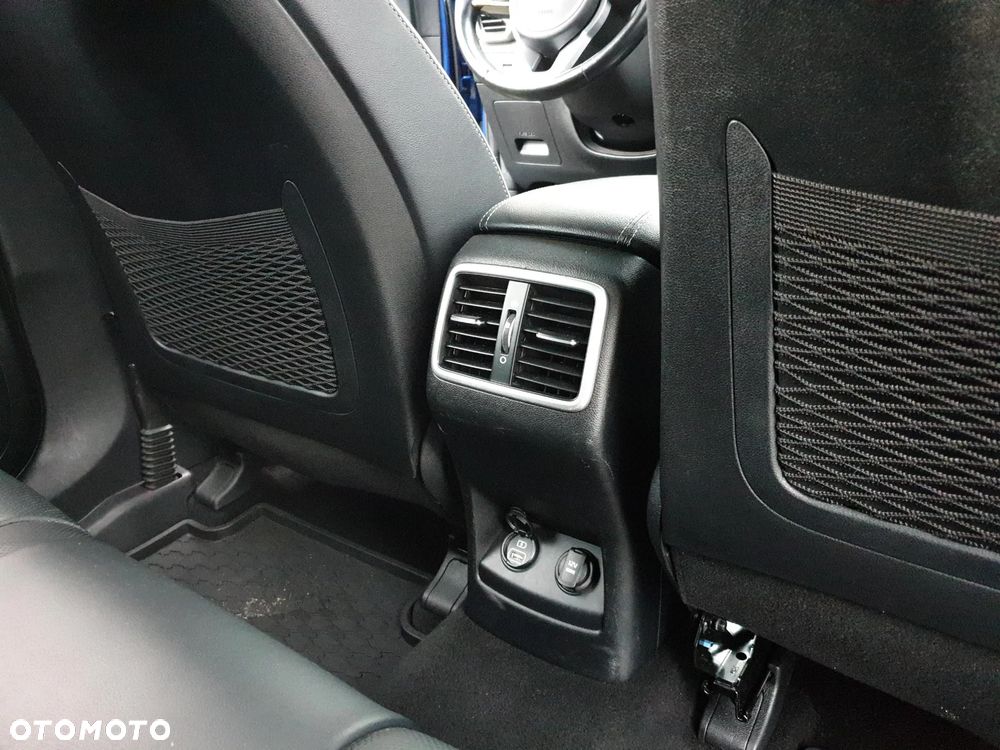 Kia Sportage 1.6 T-GDI Black Edition Plus 2WD - 27