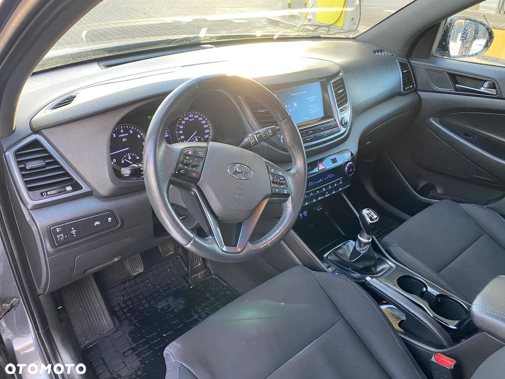 Hyundai Tucson 1.6 GDI BlueDrive GO 2WD - 13