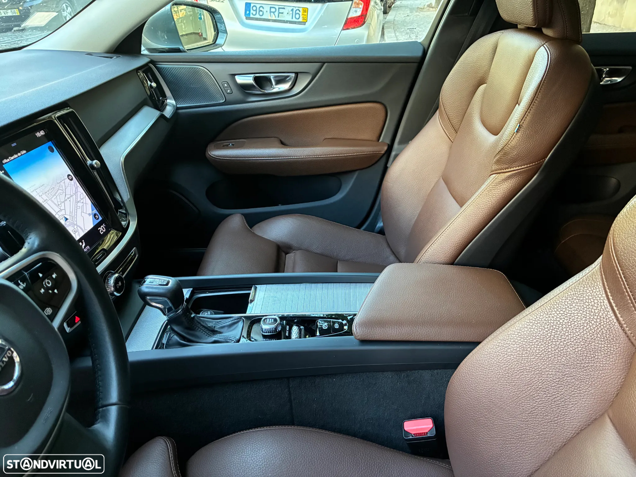 Volvo V60 2.0 D4 Inscription Geartronic - 20