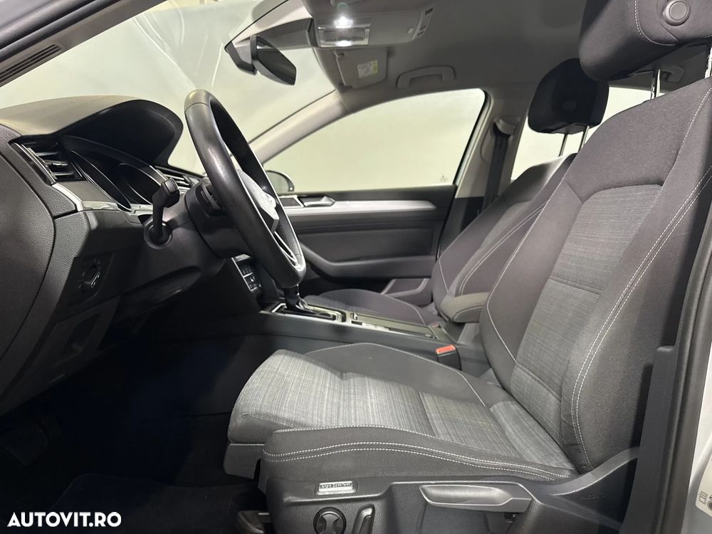 Volkswagen Passat - 23