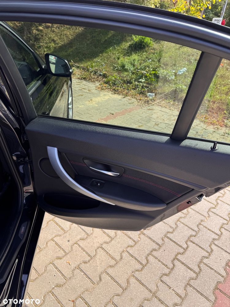 BMW Seria 3 - 21