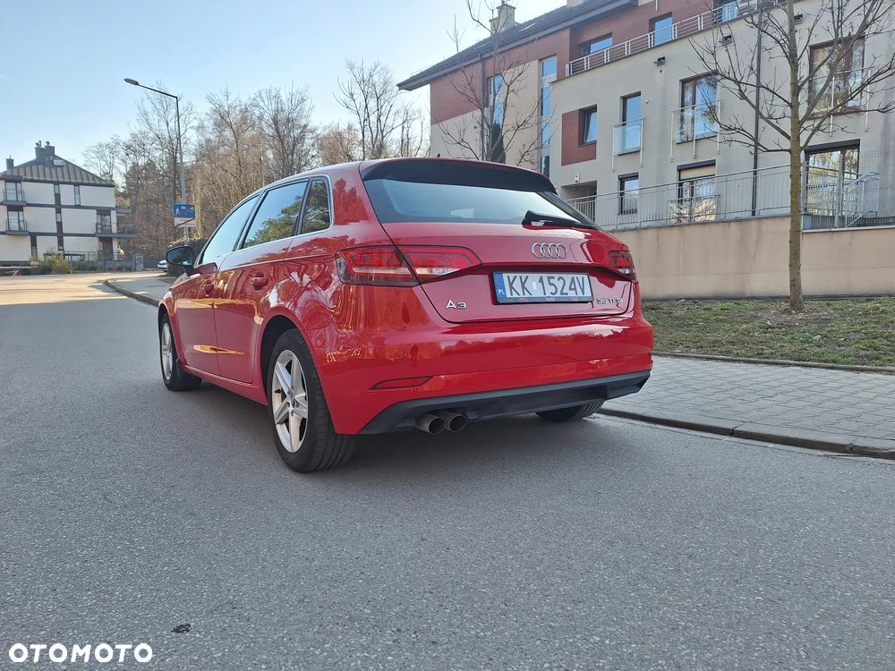 Audi A3 Sportback 35 TFSI S tronic - 5