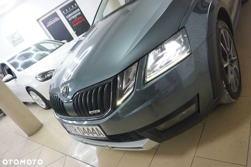 Skoda Octavia 2.0 TDI 4x4 DSG Scout - 12