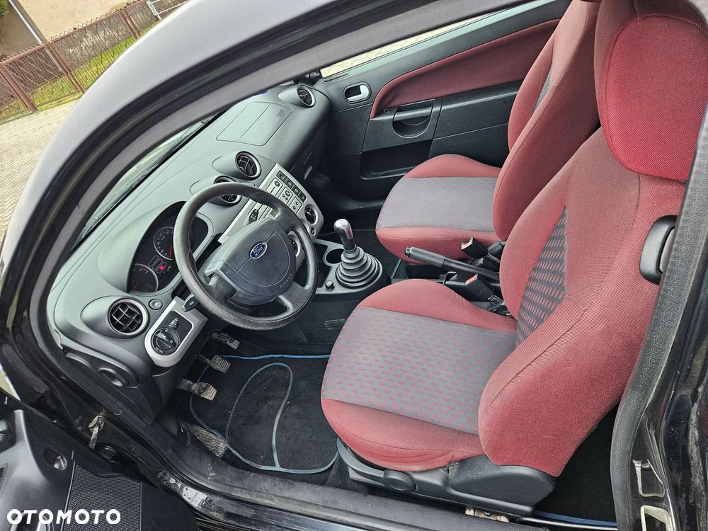 Ford Fiesta 1.4 - 6