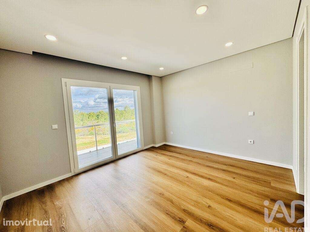 Casa / Villa em Azeitão (São Lourenço e São Simão) de 273,00 m2 - Grande imagem: 4/16