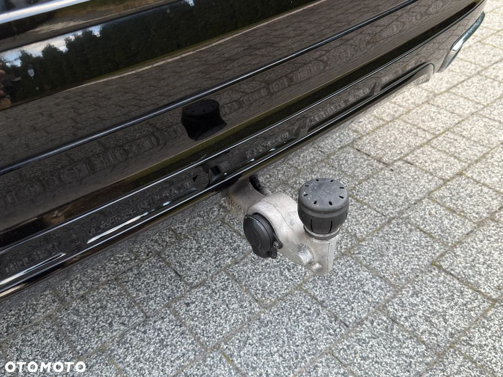 Volvo XC 60 T6 AWD Geartronic RDesign - 32