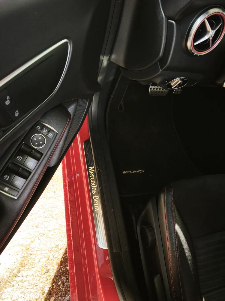 Mercedes-Benz CLA 200 7G-DCT AMG Line - 8