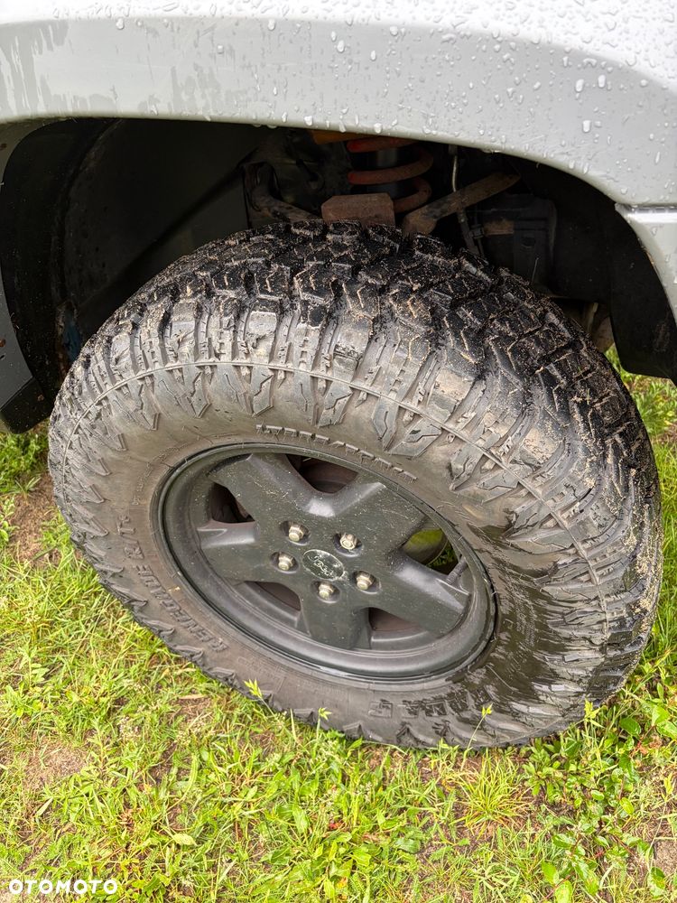 Jeep Cherokee - 10