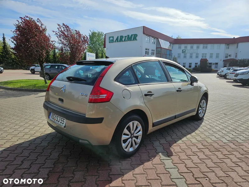 Citroën C4 1.4 16V Impress - 4