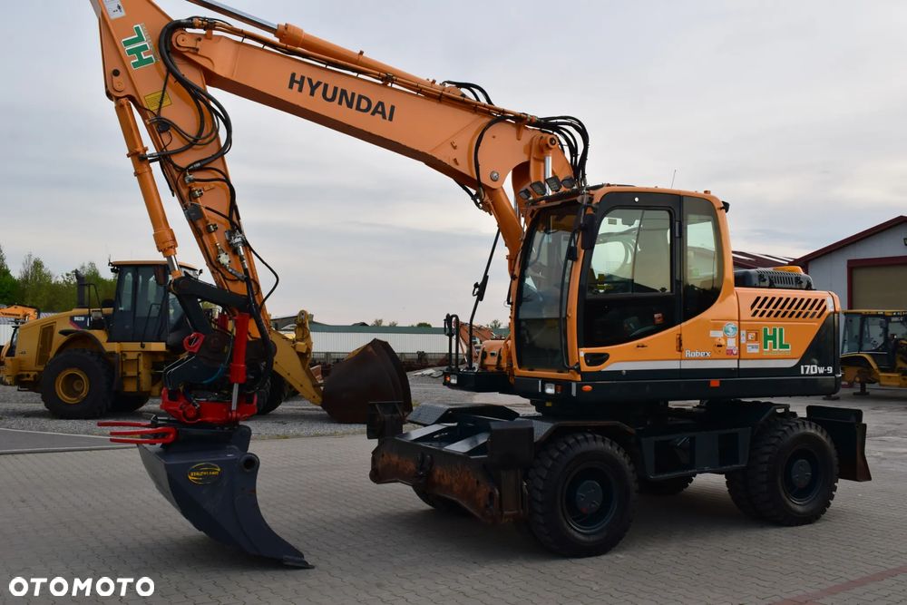 Hyundai 170W ROTOTILT - 10