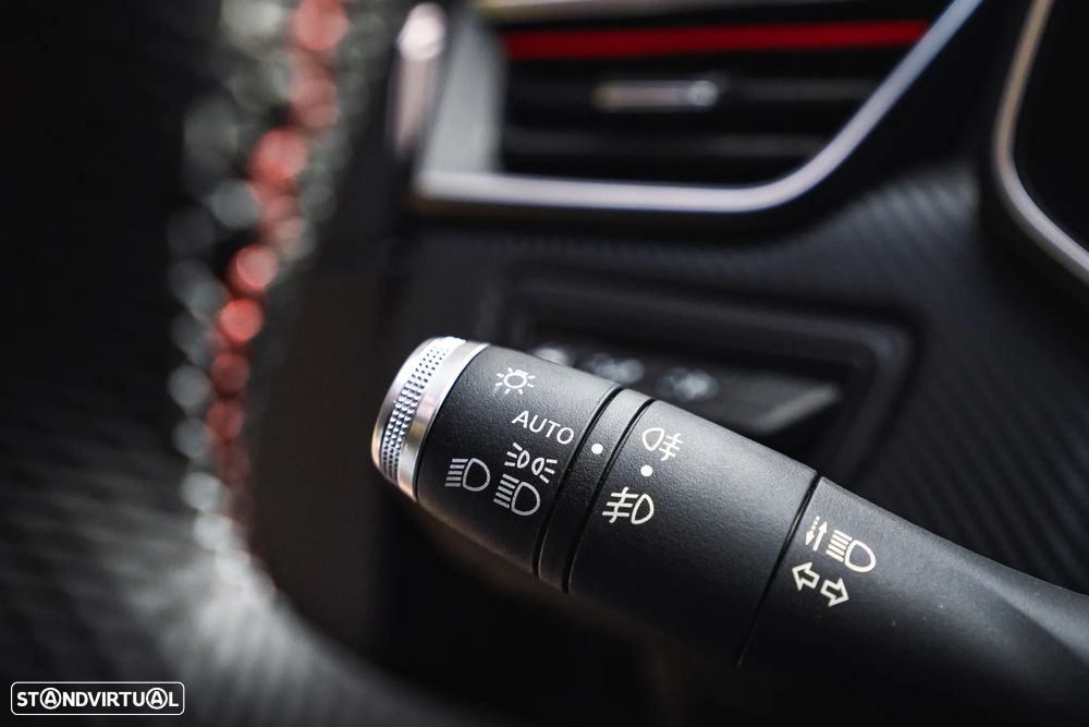 Renault Clio 1.0 TCe RS Line - 37