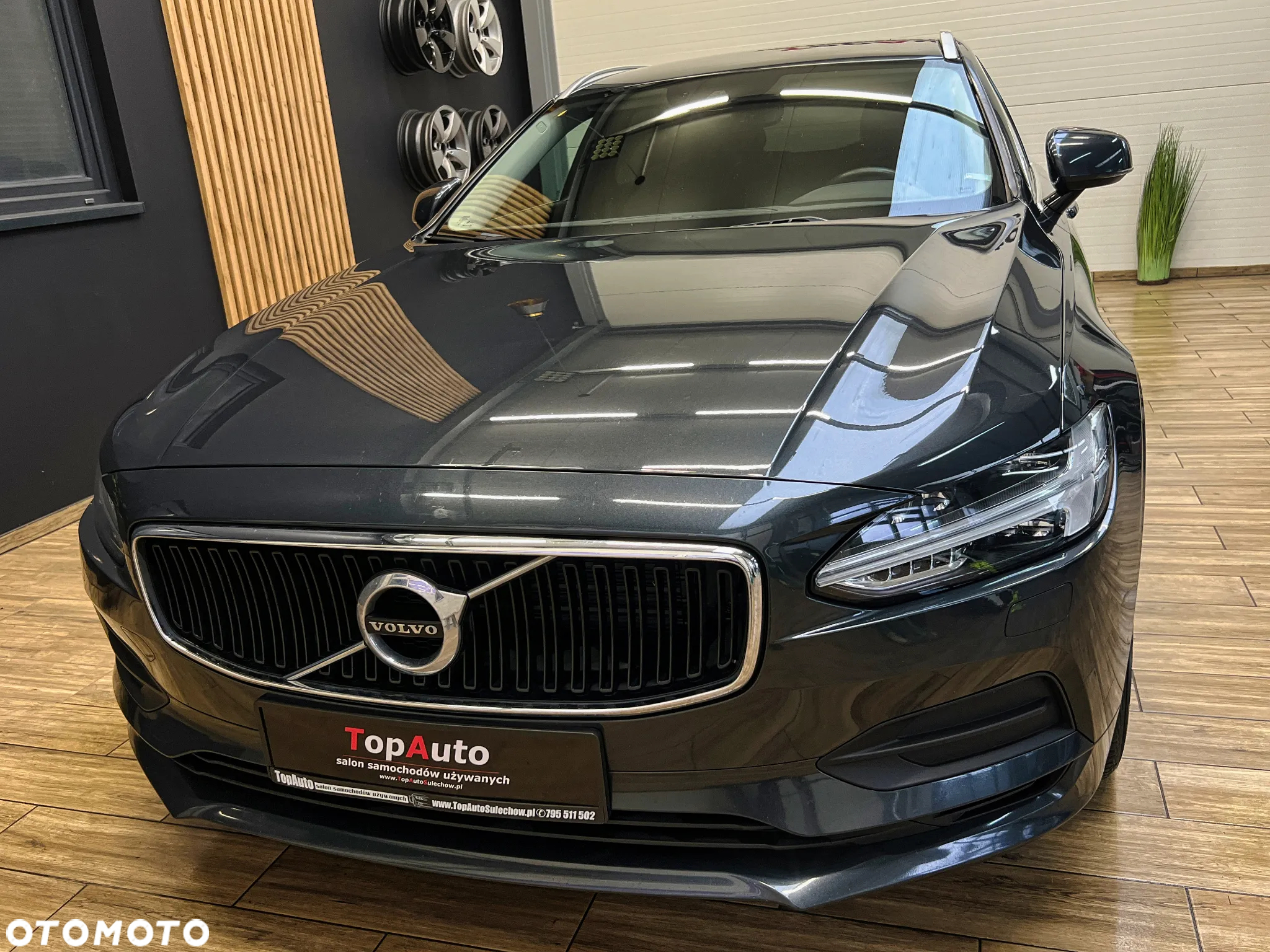 Volvo V90 D4 Momentum Pro - 15