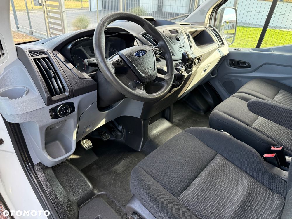 Ford Transit - 10