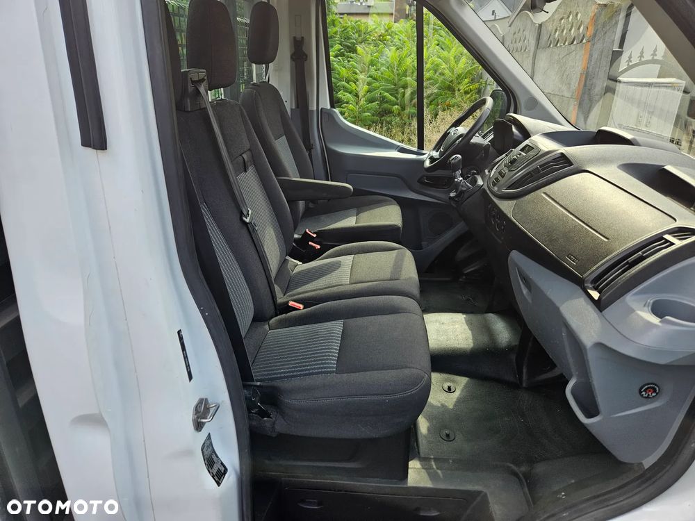 Ford transit - 17