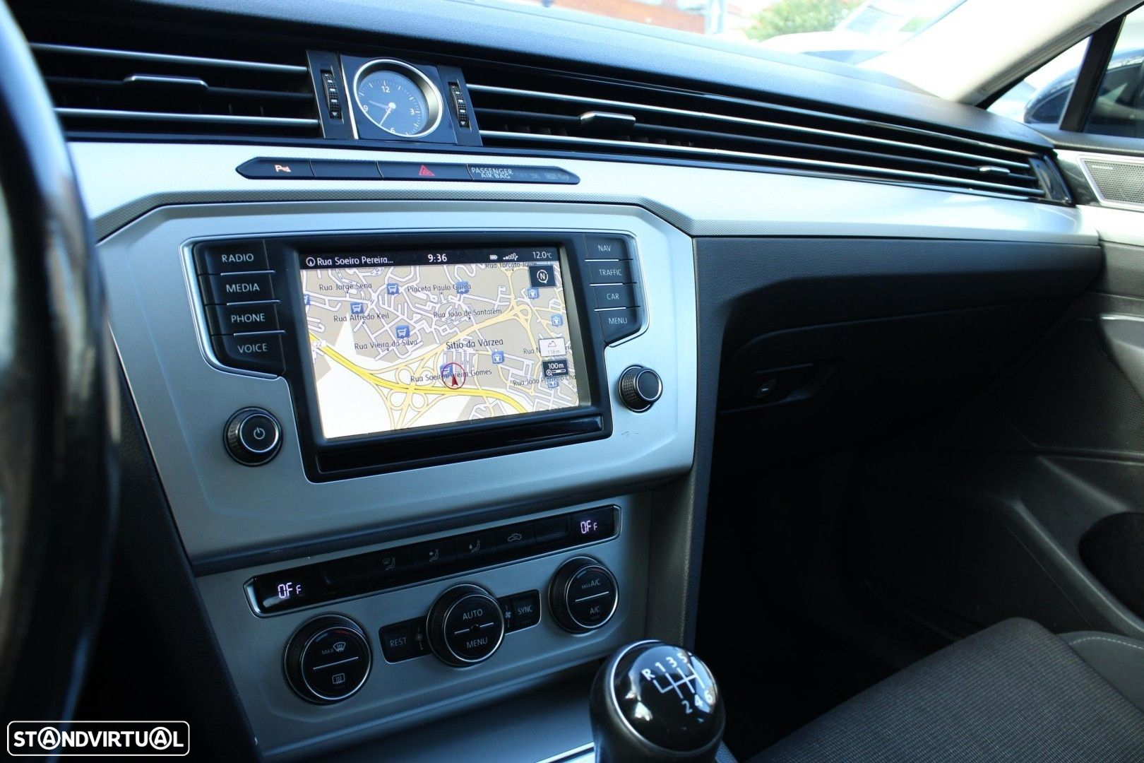 VW Passat Variant 1.6 TDI BlueMotion - 15