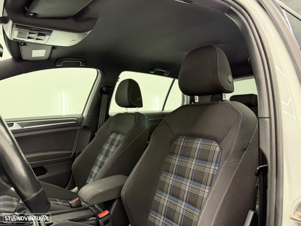 VW Golf 1.4 GTE Plug-In-Hybrid DSG - 19