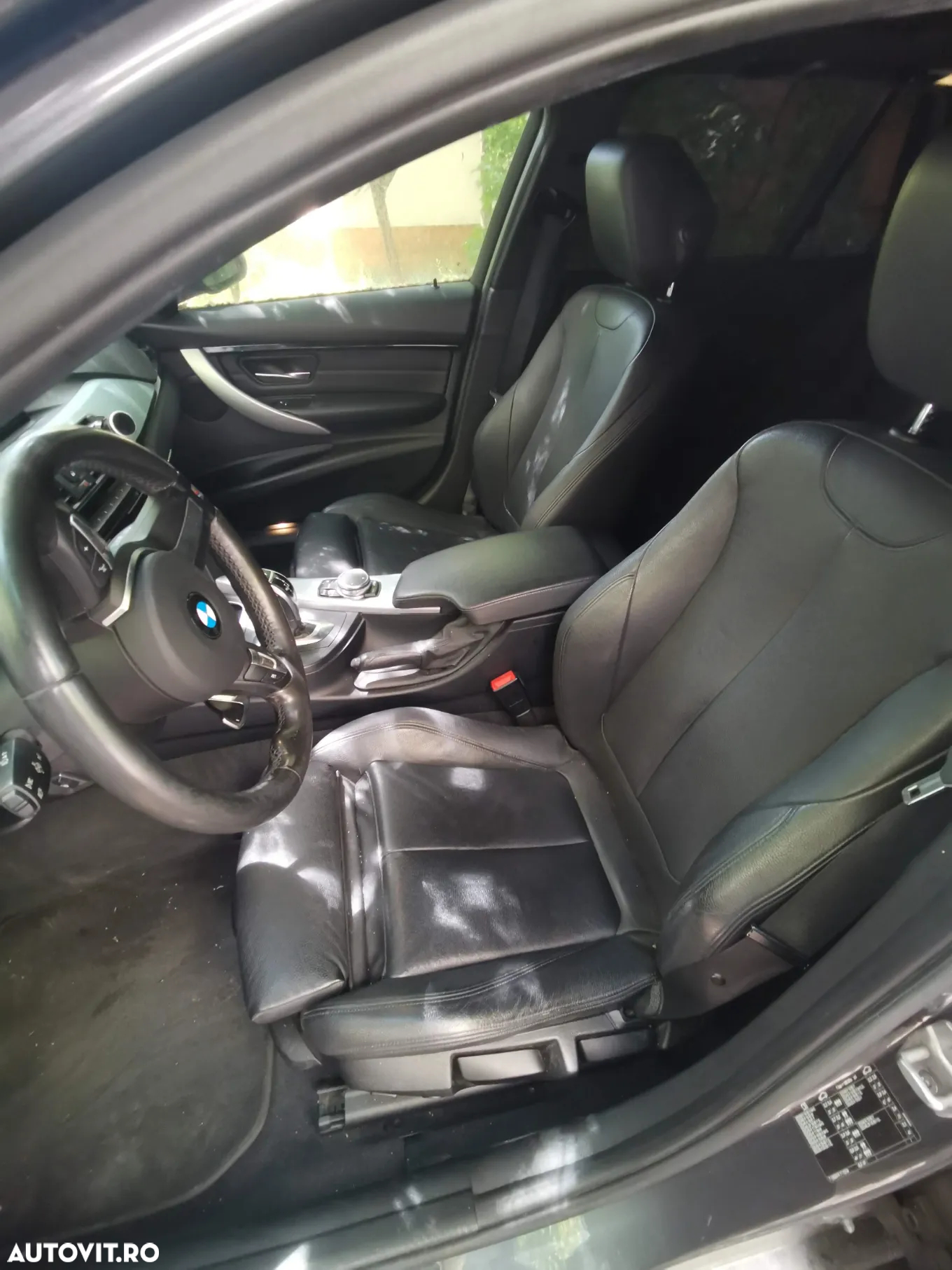 BMW Seria 3 320d Touring Aut. M Sport - 11