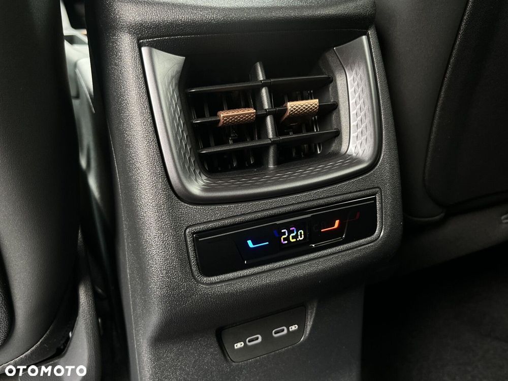 Cupra Terramar 1.5 eTSI mHEV Advantage Edition DSG - 17
