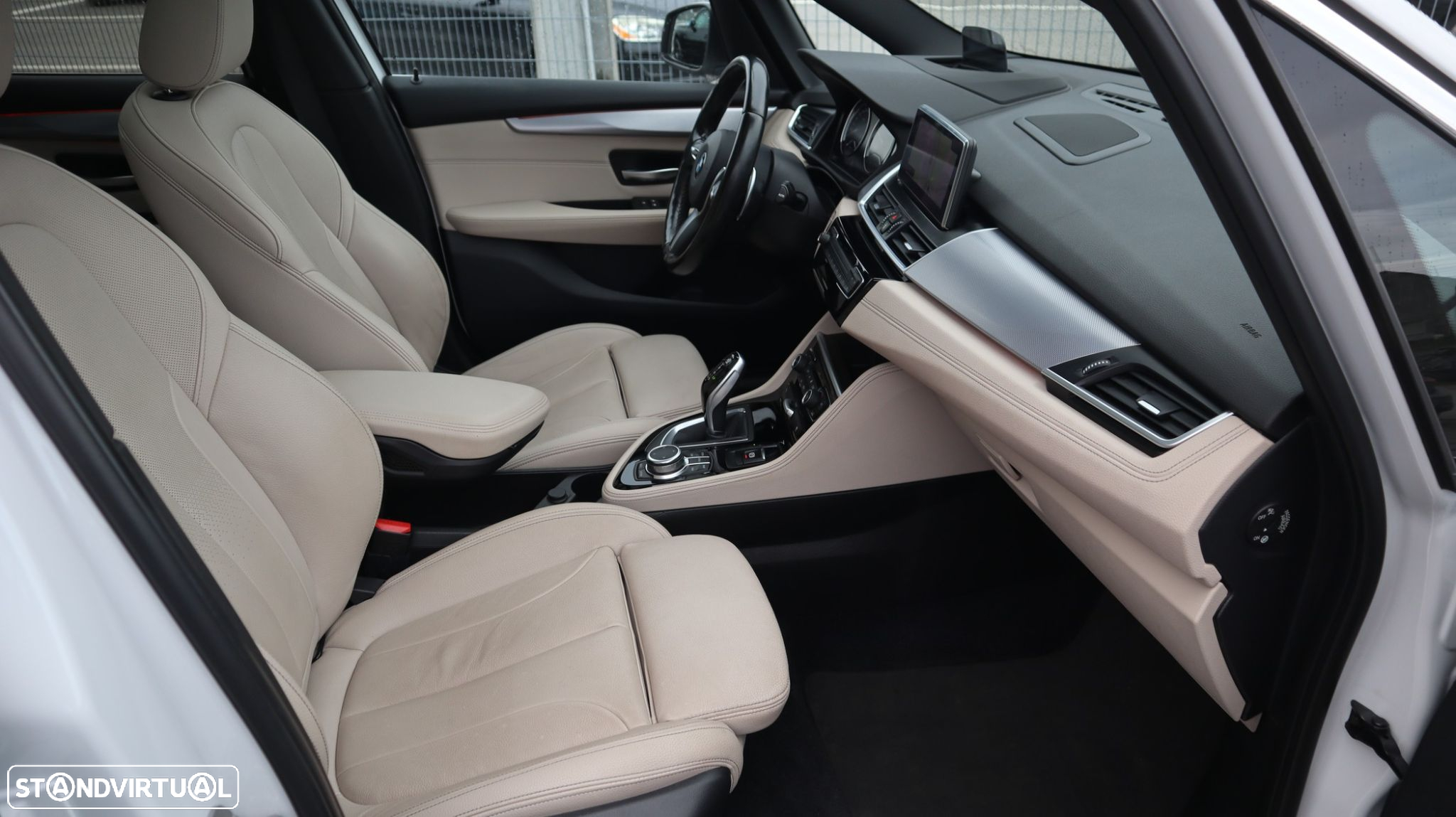 BMW 218 Gran Tourer d Pack M Auto - 14