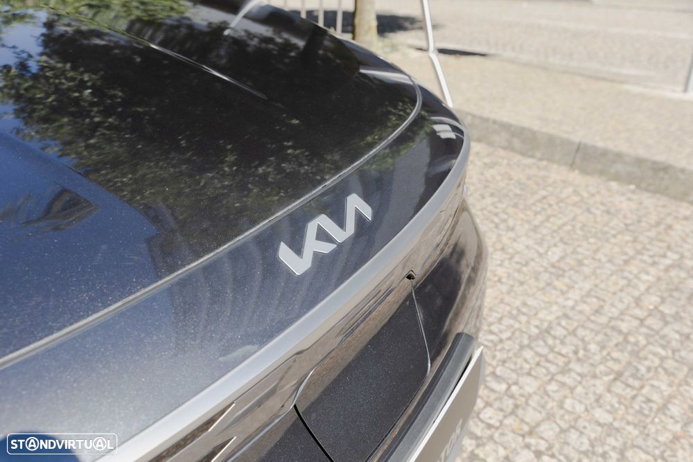Kia Niro EV 64kWh Drive - 8